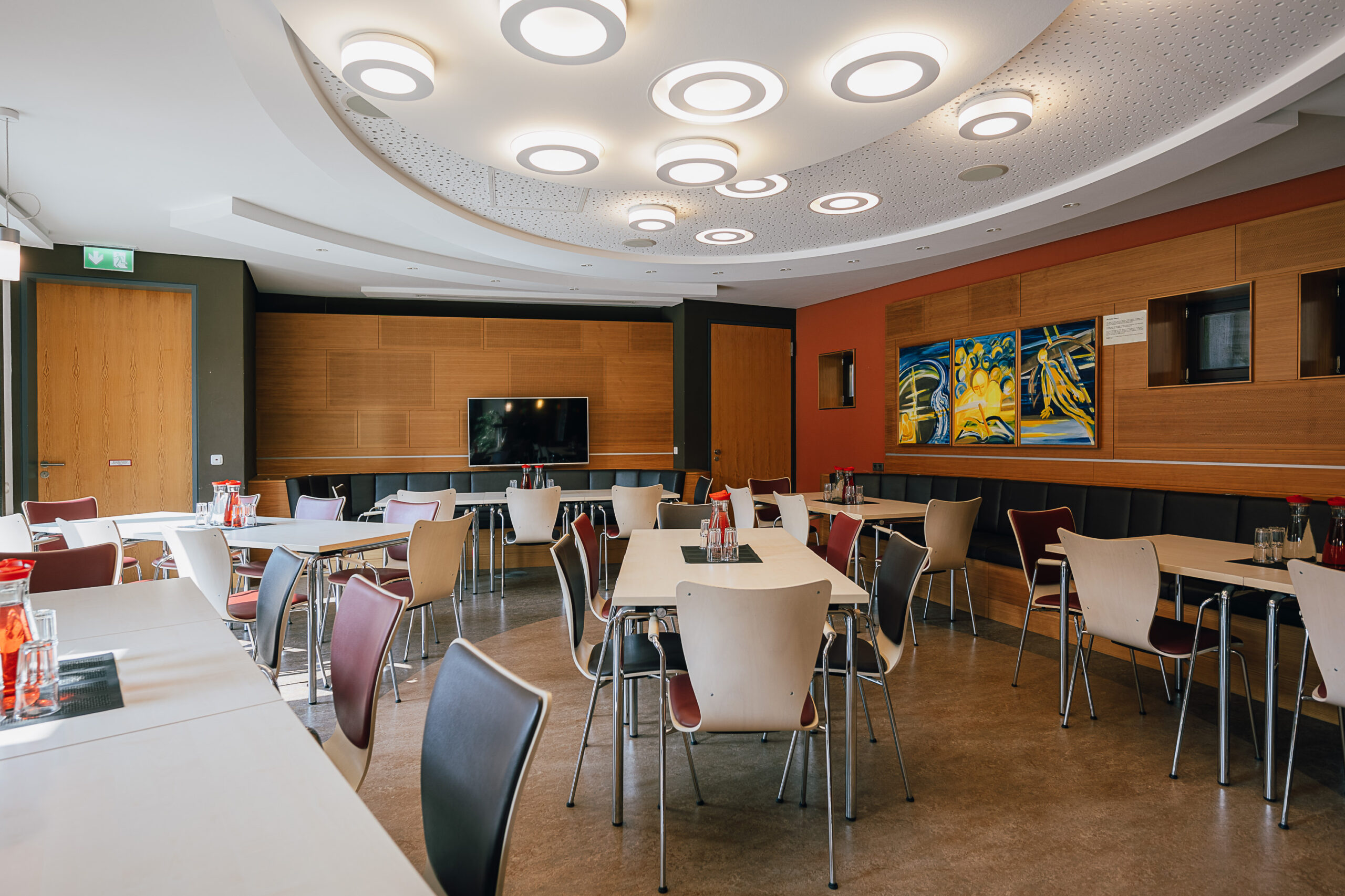 Moderner Seminarraum im Clemens